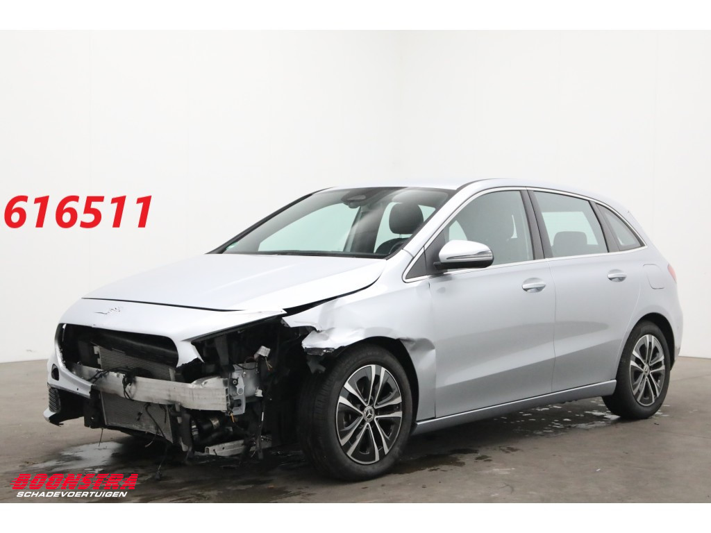Mercedes-Benz B-Klasse 200 7G-Tronic LED ACC Navi Clima Camera SHZ LRHZ 11.199 km!
