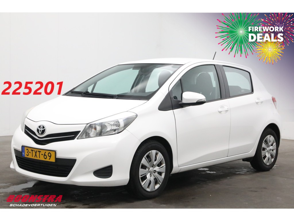 Toyota Yaris 1.3 VVT-i Aspiration Navi Airco Cruise Camera