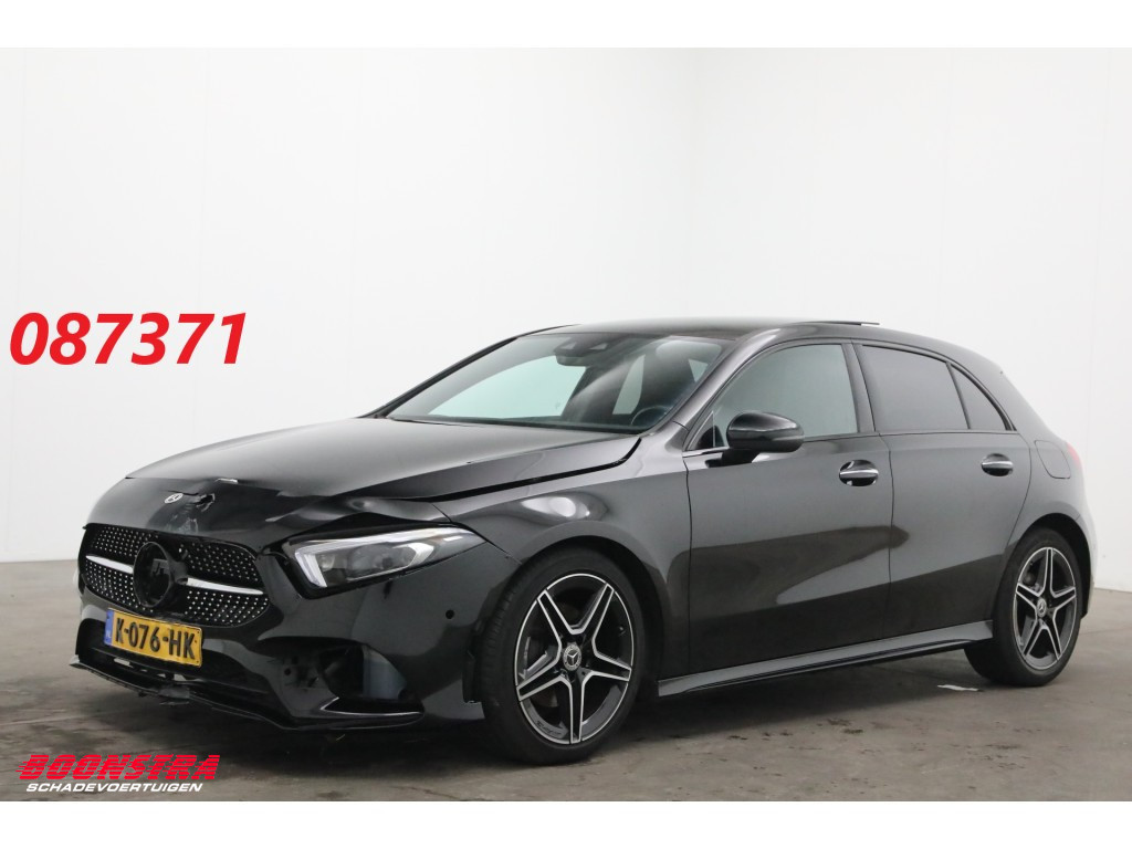 Mercedes-Benz A-Klasse 180 7G-Tronic AMG Pano LED Memory Camera SHZ PDC 44.549 km!