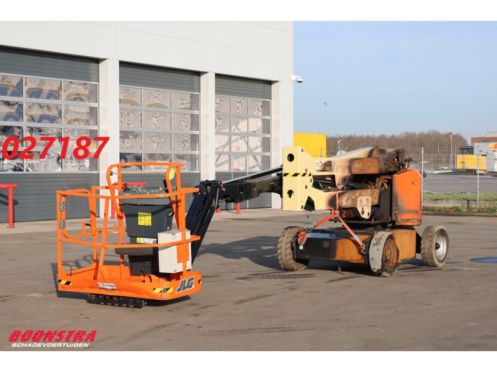 JLG  E450 AJ BY 2024