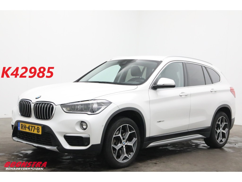 BMW X1 xDrive20i High Executive LED HUD Leder Cruise Camera SHZ
