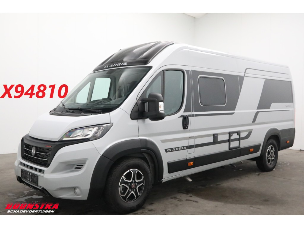 Adria  Twin Plus 640 SG 2.2 MJ 180 PK Aut. **NIEUW/NEU** Luifel Douche Android Cruise Camera
