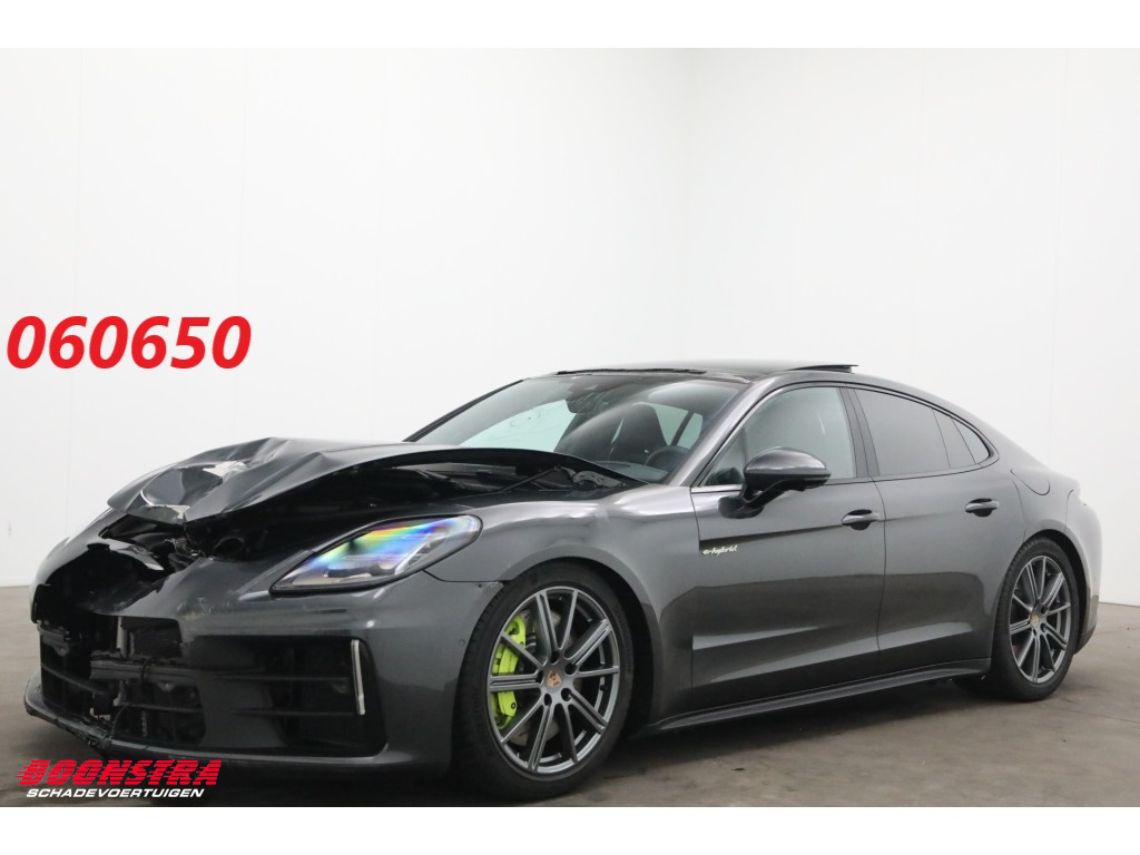 Porsche Panamera 4S E-Hybrid Pano PDLS+ Sport Chrono HUD Bose ACC Memory 10.976 km!