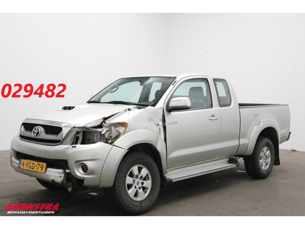 Toyota Hilux XC 2.5 D-4D 4WD Xtra Cab Leder Airco Cruise AHK