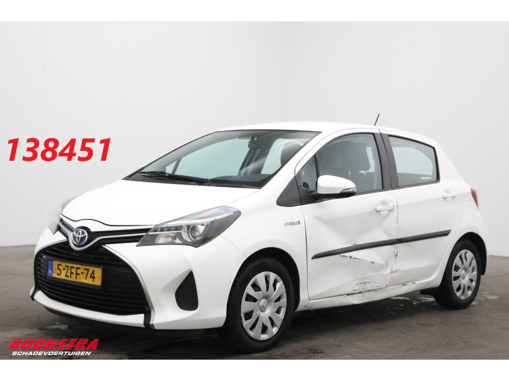 Toyota Yaris 1.5 Hybrid Aspiration Navi Airco Cruise Camera 132.153 km!