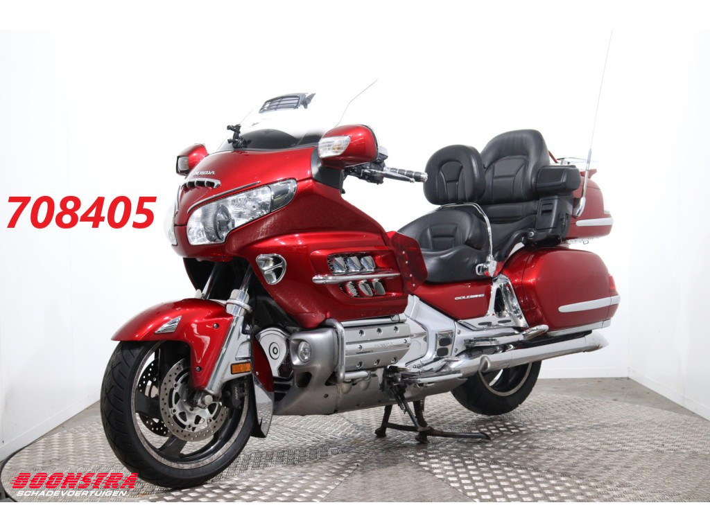 Honda  GL 1800 Gold Wing GL 1800 Gold Wing Dual C-ABS Deluxe Cruise Radio Reverse