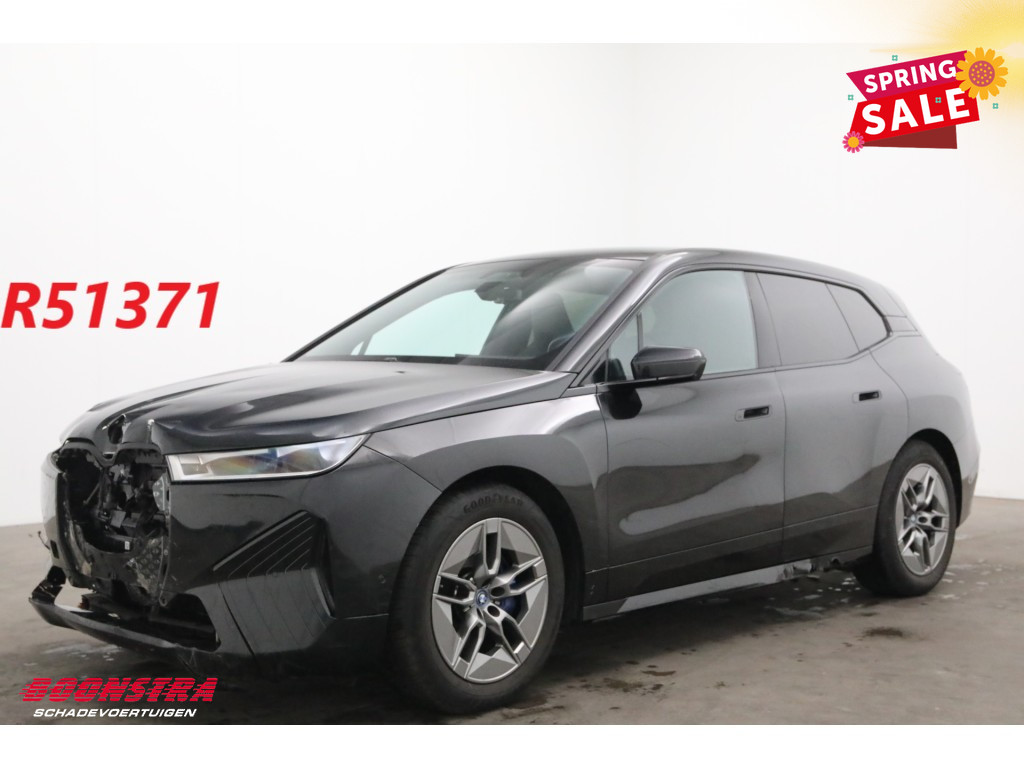 BMW iX xDrive50 112 kWh LED ACC HUD 360° H/K Memory Ventilatie AHK