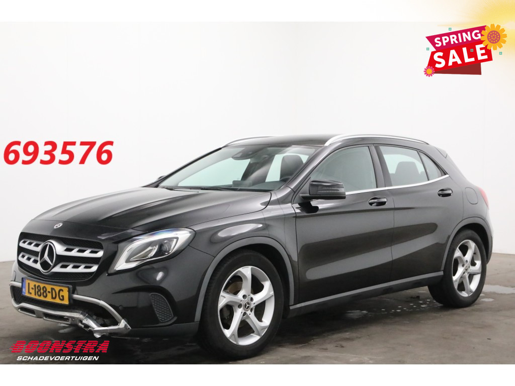 Mercedes-Benz GLA 180 7G-Tronic Navi Airco Cruise PDC SHZ 57.357 km!