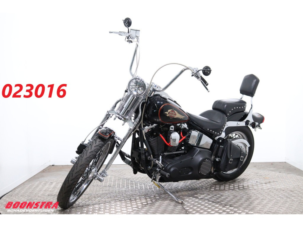 Harley-Davidson  FXSTS Softail Springer Vance Hines