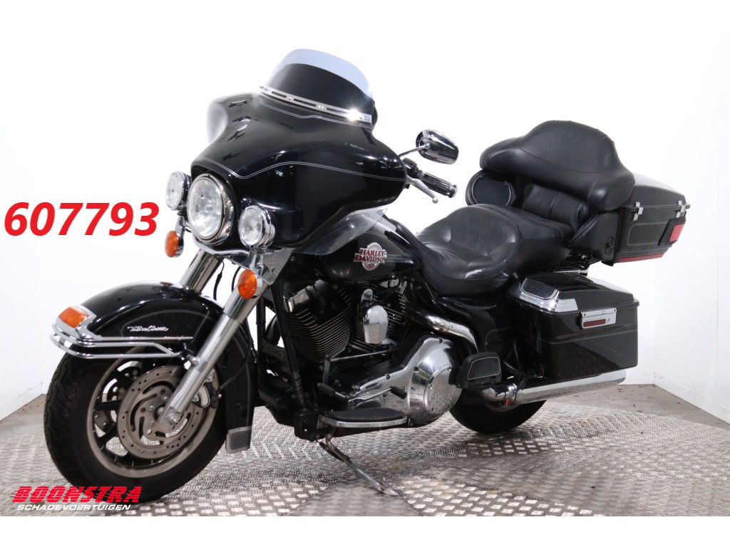 Harley-Davidson  FLHTCU Ultra Classic Cruise Radio 25.630 Mijl!