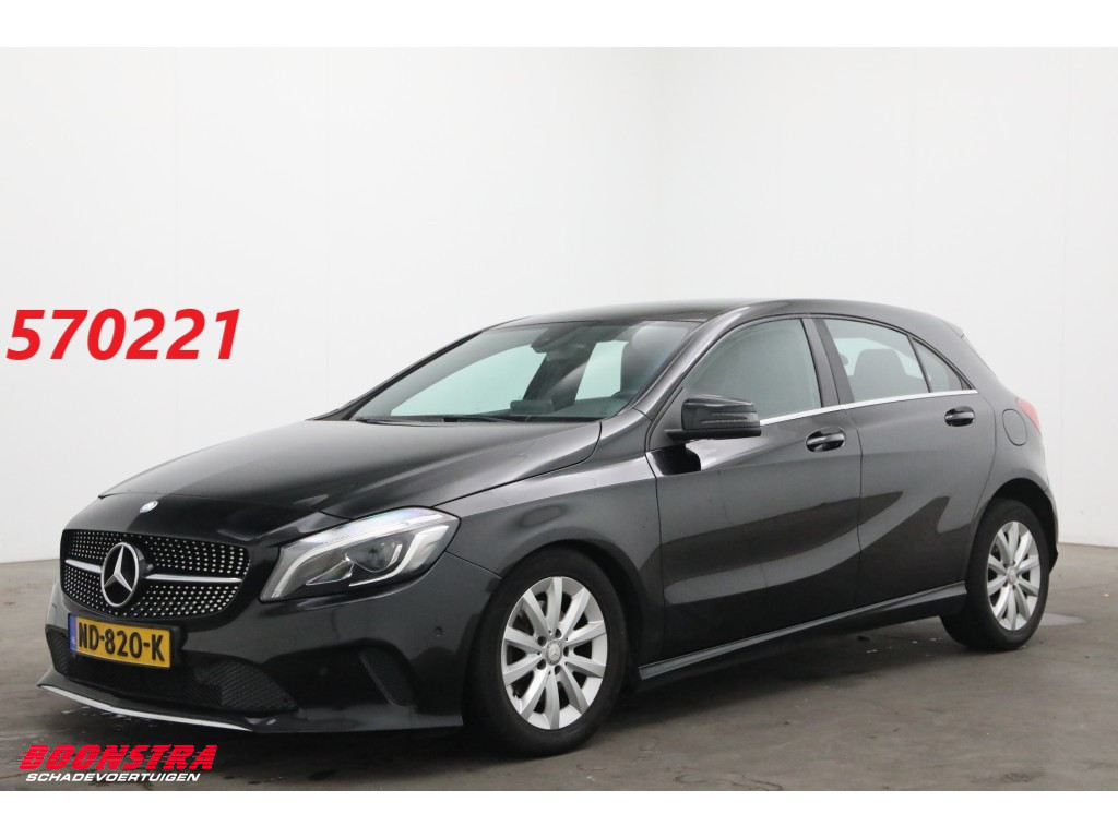 Mercedes-Benz A-Klasse 180 7G-Tronic LED Navi Airco Cruise Camera PDC