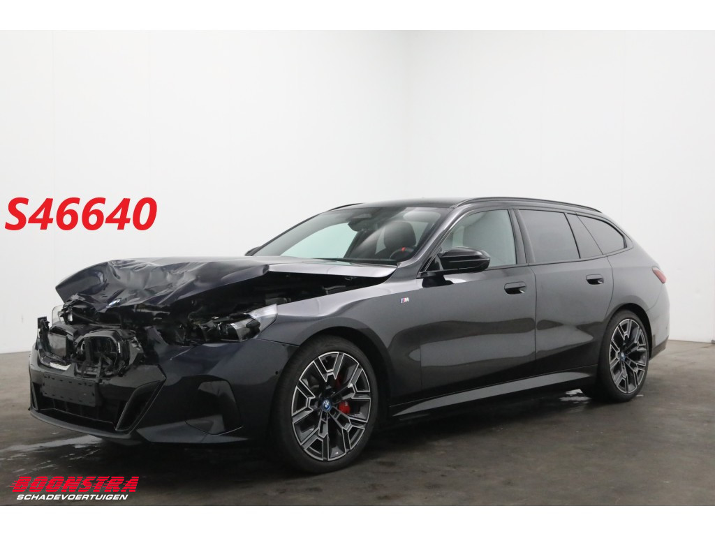 BMW i5 Touring M60 xDrive 84 kWh LED ACC HUD H/K Memory 360° AHK