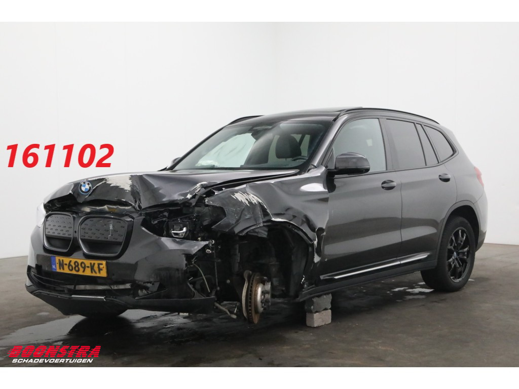 BMW iX3 High Executive 80 kWh Pano LED ACC HUD H/K Memory Camera SHZ