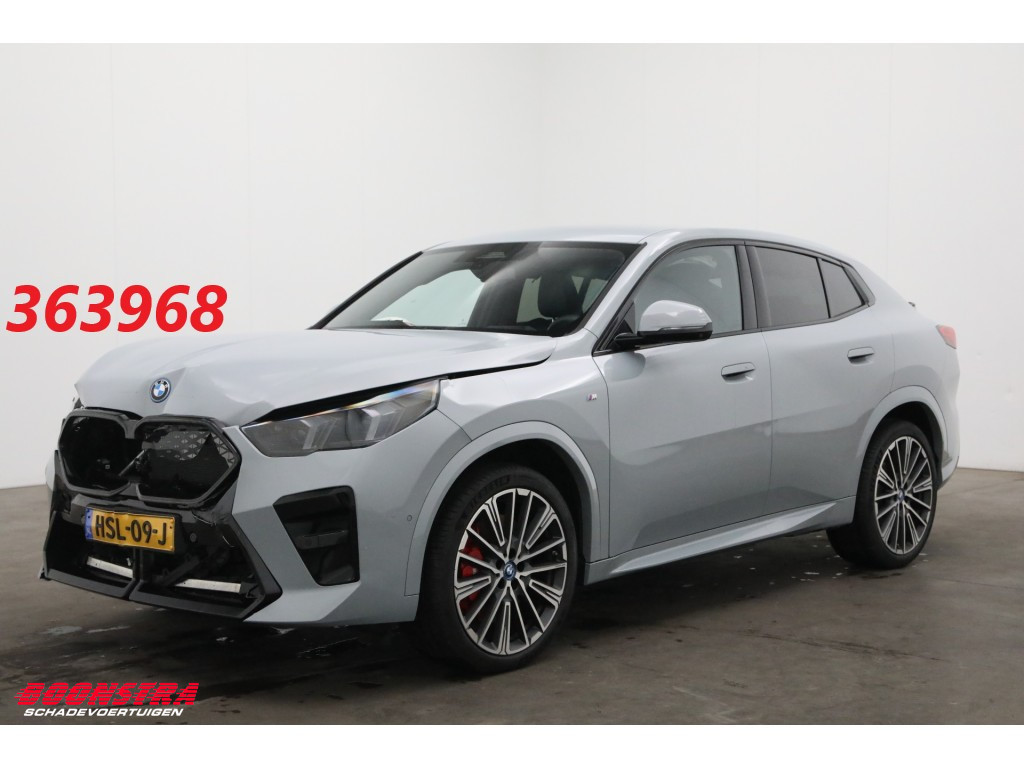 BMW iX2 eDrive20 M Sport Edition Cruise ACC H/K 360° Leder Memory HUD Apple/Android
