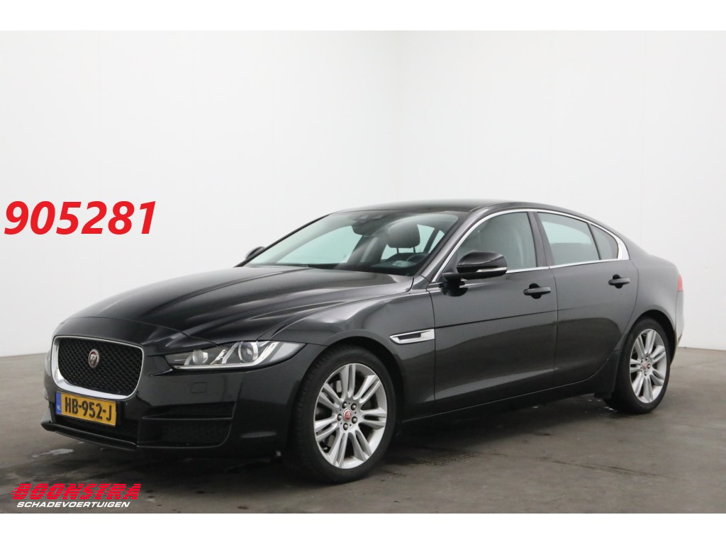 Jaguar XE 2.0 AUT Portfolio Clima Navi Cruise Leder SHZ PDC