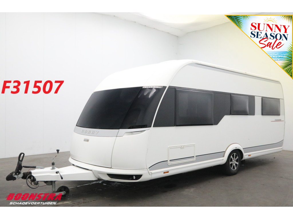 Hobby  540 UFE Premium Dakairco Rondzit Douche Frans Bed