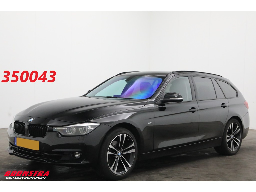 BMW 3 Serie Touring 318i Edition Sport line Shadow LED Navi Clima SHZ Leder PDC AHK