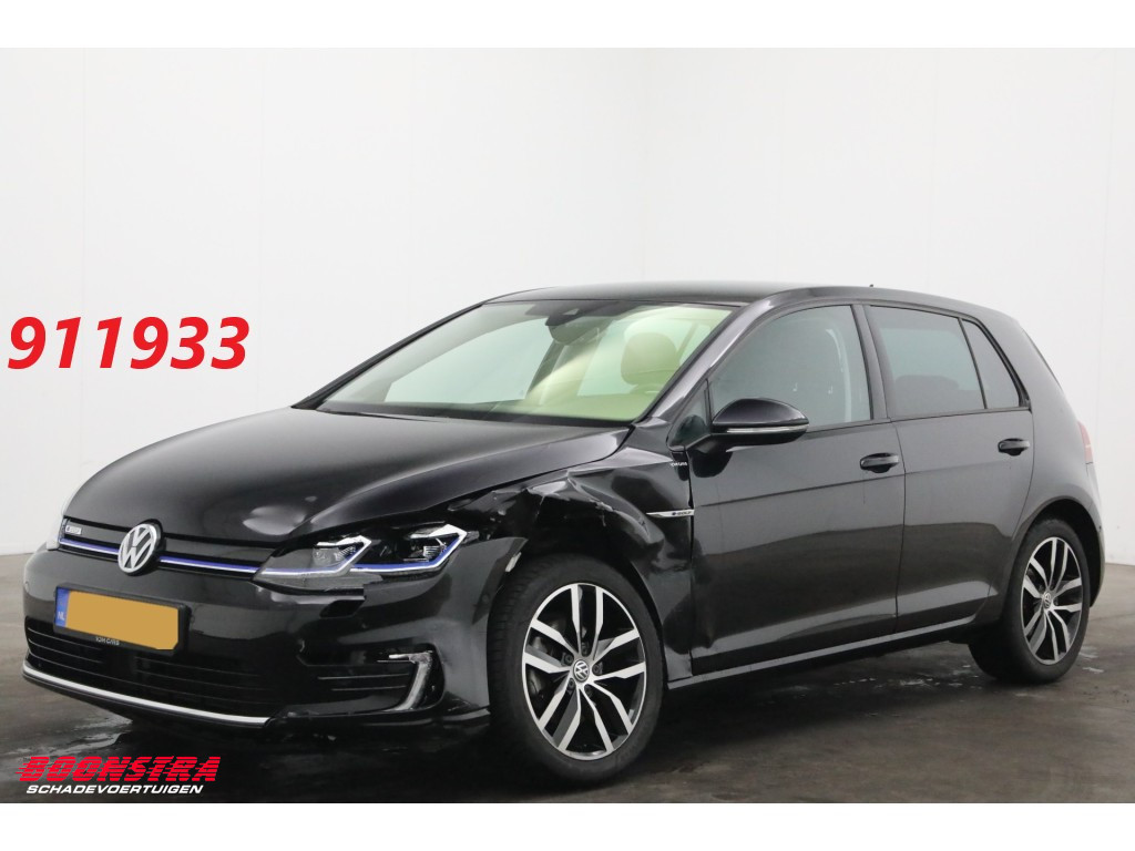Volkswagen e-Golf E-DITION ACC Camera Dynaudio SHZ Virtual Leder